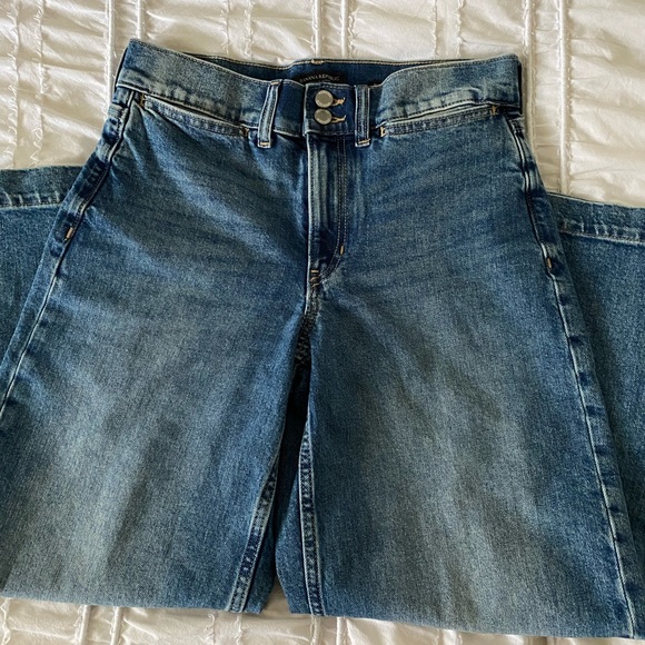 NWT Banana Republic Wide Leg Cropped Jeans - Picture 4 of 5